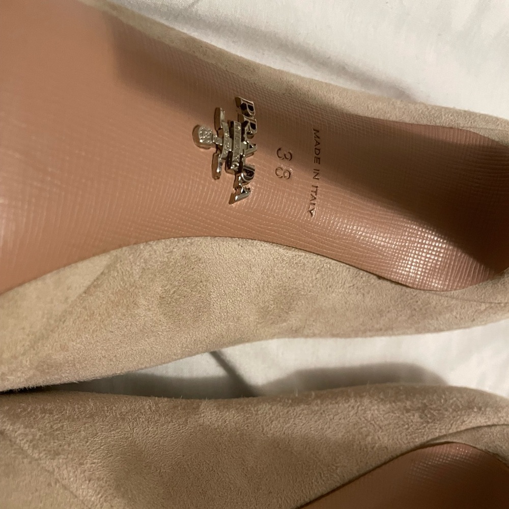 Prada heels - Picture 4 of 6